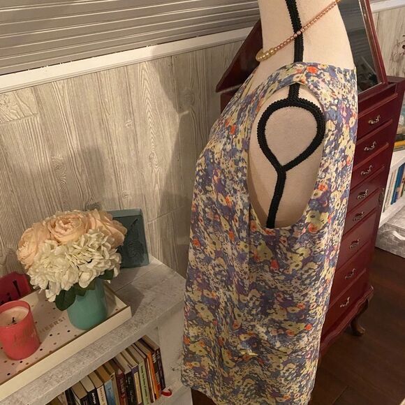 *Cabi* Sz M London Calling *Positano* Sheer Layered Floral Tunic Tank EUC - Picture 6 of 9